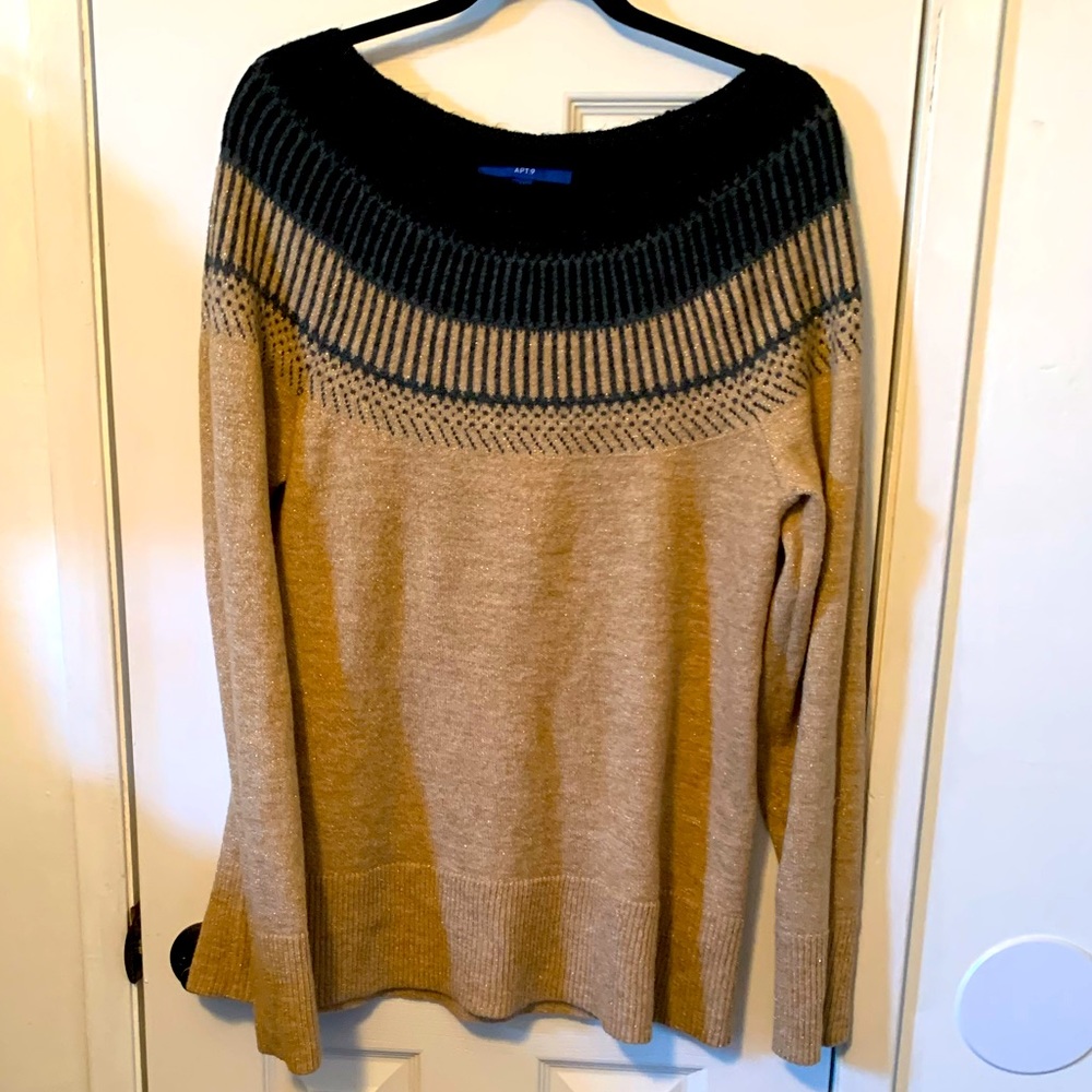 Apt. 9 Tan Sweater with Black Yoke
